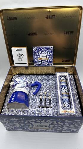 Bialetti 0005359 Dolce And Gabanna Moka Set With 3 Cups Silver-tone Stirrers-open Box