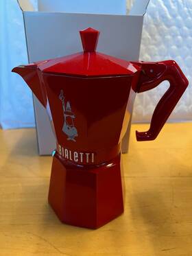 Bialetti 0009056 Moka Exclusive Stovetop Espresso Maker 6 Cups - Red