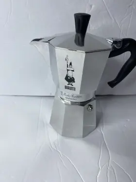 Bialetti 006363011648 Espresso Coffee Maker Moka Express 2 Cups. Made In Italy