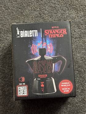 Bialetti 006363095303 Stranger Things Moka Express 3 Cups Singing Musical Stovetop Coffee Pot