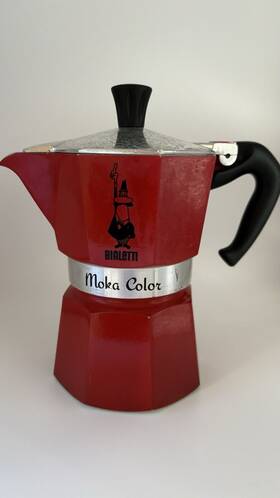 Bialetti 06633 6 Cup Moka Stovetop Espresso Maker Pot Latte Red