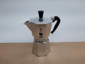 Aa118b Bialetti Moka Express Stovetop Espresso Maker 8 Inch 12 Oz