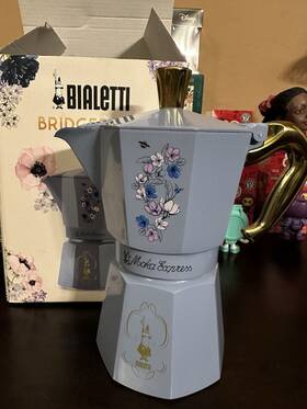 Bialetti Bs146d Bridgerton Moka Express Blue Gold Floral 6-cup 270ml Aluminum Pot