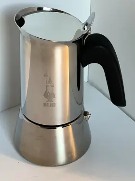 X42b Bialetti Moka Pot Stove Top Coffee Maker 4 Cups Silver Inox 18/10 Stainless