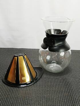 Bodum 699965282707 #157 4 Cup Pour Over Coffee Carafe With Filter