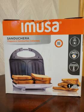 Imusa Gau-80108 2 Sandwich Maker With Non-stick Griddle Plate