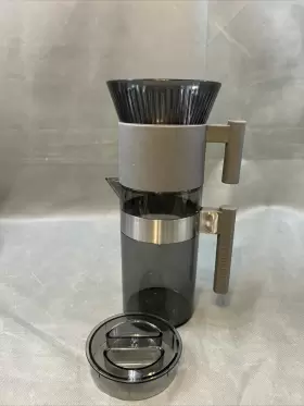 Starbucks 762111003355 Iced Coffee Brewer Maker Cold Brew Pour Over Style 2013 Smock/gray