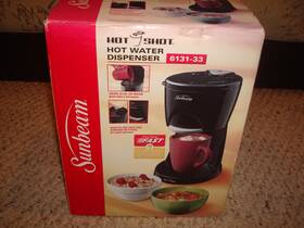 Sunbeam 6131-33 Hot Shot Water Dispenser - 16 Oz Black Heats Fast -brand New