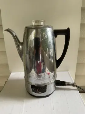 Ea-4428 Universal 4428 Chrome Coffeematic Pot/procolator - Model Used