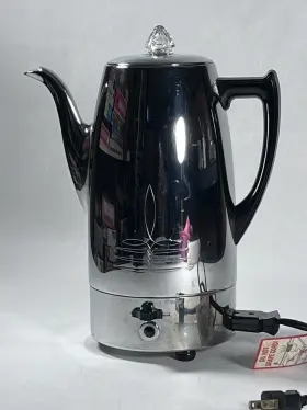 4438 Universal Vintage 1950s Coffeematic 8 Cup Coffee Pot Electric