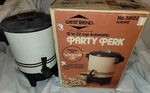 Vintage West Bend Party Perk Automatic Coffee Maker 58122 Almond 12-22 Cup Used. Price: $23.09.