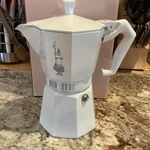Bialetti Moka Exclusive Edition Stovetop Espresso Maker 6 Cups - Rare Cream New. Price: $75.00.