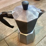 Bialetti Moka Pot Express Italian & Espresso Coffee Maker 1 Cup Silver Used. Price: $18.00.