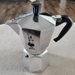 Bialetti Moka Express Stovetop Espresso Coffee Maker Made In Italy Used. Price: $25.00.
