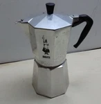 Bialetti Moka Express 6-CUP Stovetop Espresso Italian Coffee Maker Pot Used. Price: $57.99.