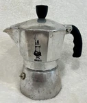 Bialetti Moka Express 1 Cup Stovetop Coffee Espresso Maker Made In Italy Dama Used. Price: $16.00.
