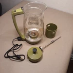 Sunbeam Coffeemaster Percolator Green Glass P-bt Missing Push Button Handle Used. Price: $44.95.