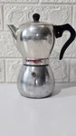 La Signora Caffettiera Moka Pot Vintage Italian Espresso Coffee Maker Used. Price: $40.25.